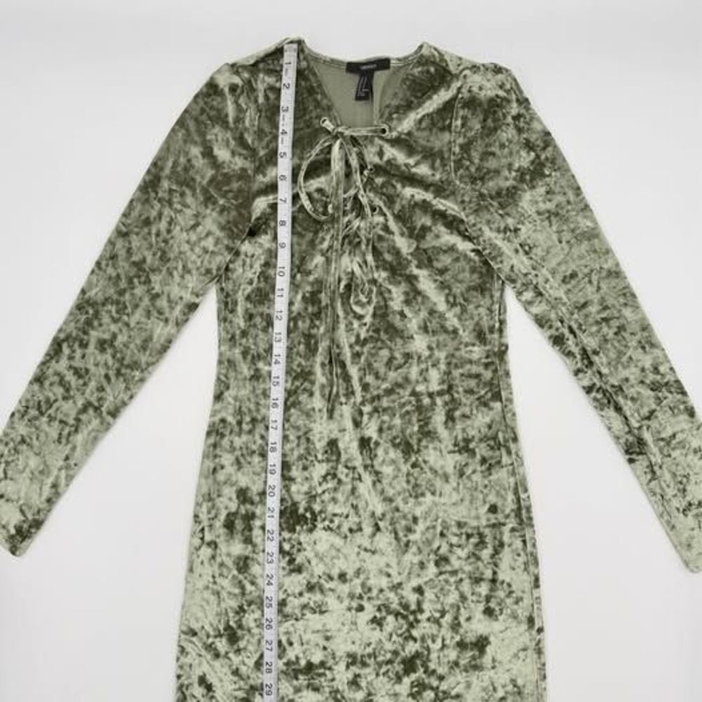 Forever 21 Sage Green Crushed Velvet Lace-Up Long Sleeve Dress Size US M